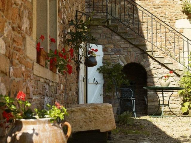 Bed and Breakfast Le Vieux Chateau Leynes Екстер'єр фото